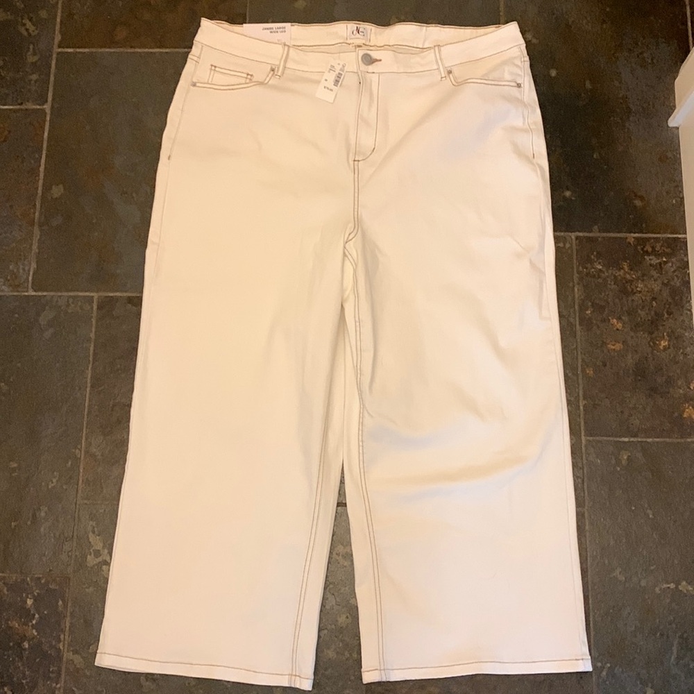 NWT Pennington’s D/C Wide Leg Ankle Pant